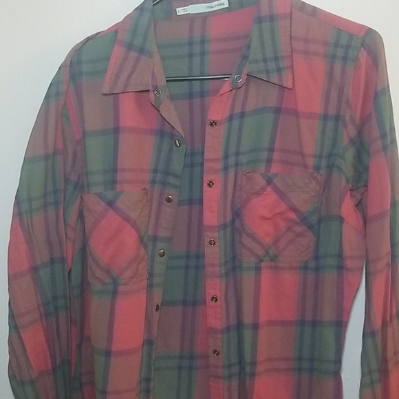 Plaid Snap Button Up - Picture 3 of 5